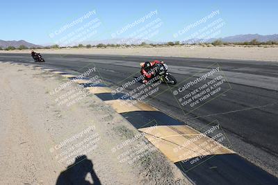 media/Dec-01-2025-Moto Forza (Mon) [[2daa91e15f]]/2-Intermediate Group/Session 4 (Turn 10 Inside)/